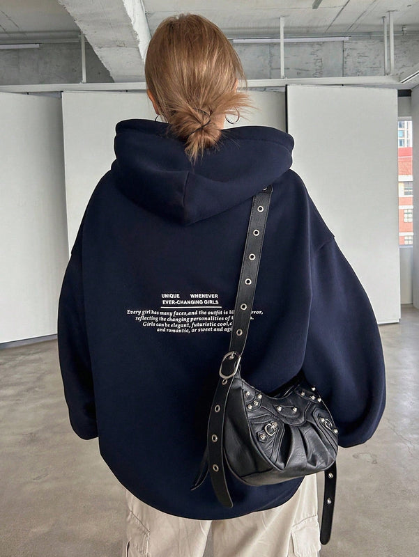 Dazy sudadera con capucha de manga larga con estampado de letras minimalista, uso diario informal