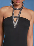Haute vestido de fiesta de noche con cuello halter y piedras de strass