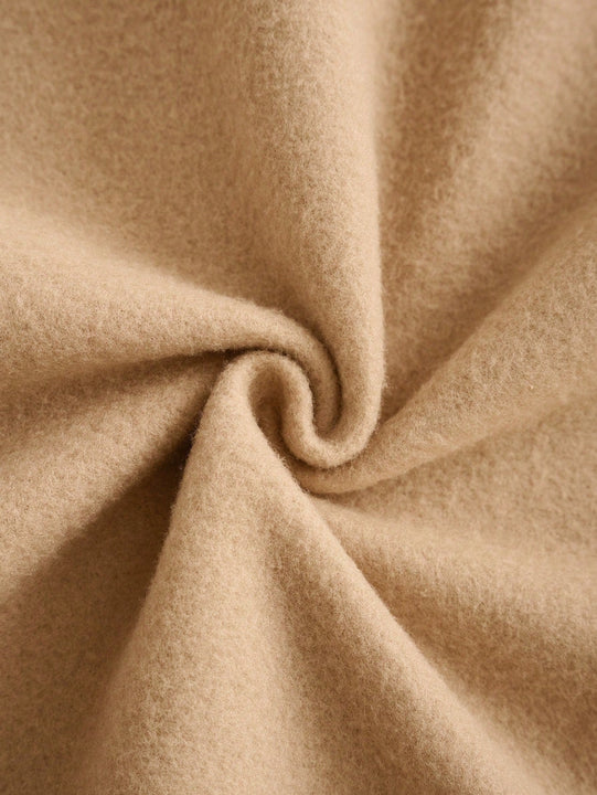 Icon sudadera con capucha termica con bolsillo tipo canguro, cordon y grafico de eslogan y labios, disfruta de tu tiempo personal, por favor manten la voz baja, hazte una taza de cafe