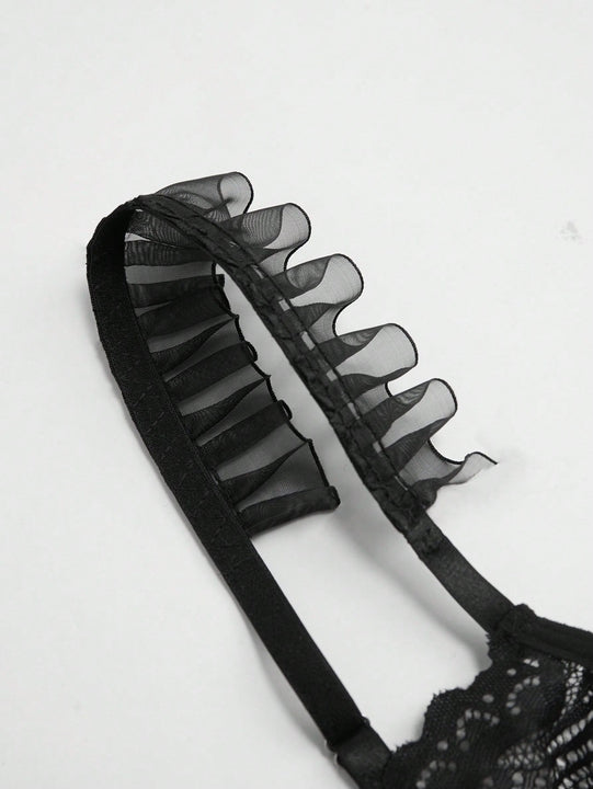 Sujetador De Lenceria De Malla Y Encaje Con Empalmes Y Huecos