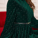 Vestido con diseno de diamante de imitacion de cuello alto de manga farol de terciopelo