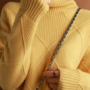 Jersey De Cuello Alto Y Hombros Caidos En Un Solo Color