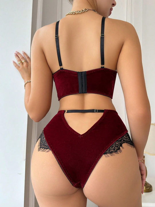 Set de lenceria con encaje de pestana con aro