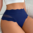 Panties De Triángulo Decoradas Con Borde De Concha Y Malla En El Medio