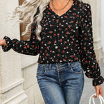 Frenchy Blusa Floral Con Panel De Malla Bordado En La Parte Posterior