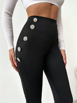 Pantalones ajustados de talle alto con diseno de boton