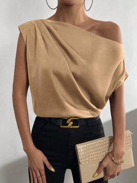 Prive Blusa unicolor de cuello asimetrico fruncido de saten