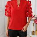 Camisa De Mujer Con Cuello De Muesca Y Dees De Malla Bordada