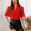 Camisa De Mujer Con Cuello De Muesca Y Dees De Malla Bordada