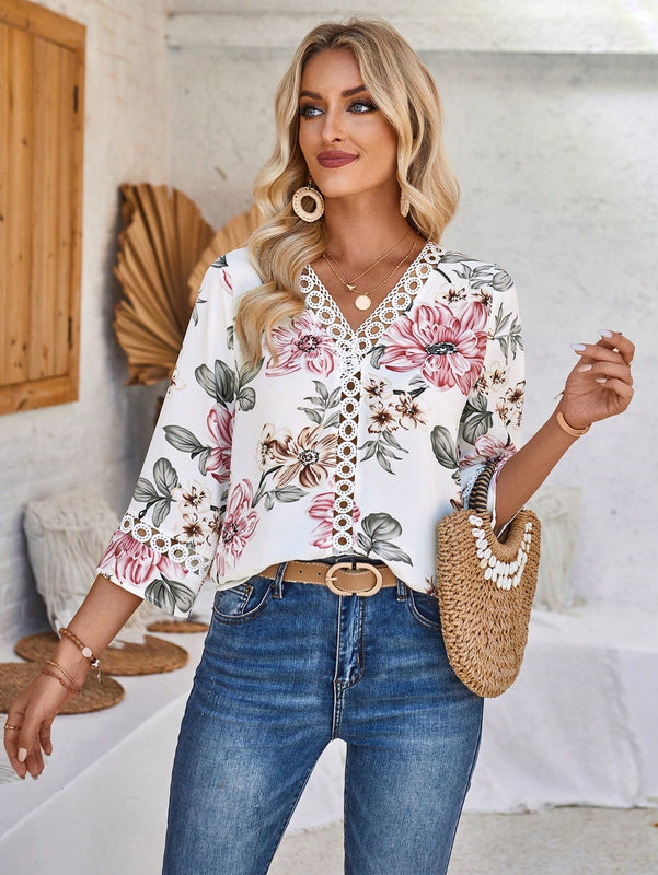EMERY ROSE Camisa Blanca De Mujer Con Estampado Floral Para Verano, Mangas De Longitud Media, Y Parches De Encaje Con Estampado Floral