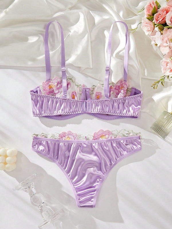 Conjunto De Lenceria Para Mujer Con Bordado Floral De Malla
