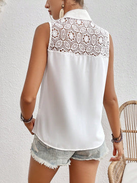 Frenchy Blusa Sin Mangas Con Cuello Abierto Con Encaje Contrastante Y Solapas Abiertas En Forma De Camisa Con Botones.