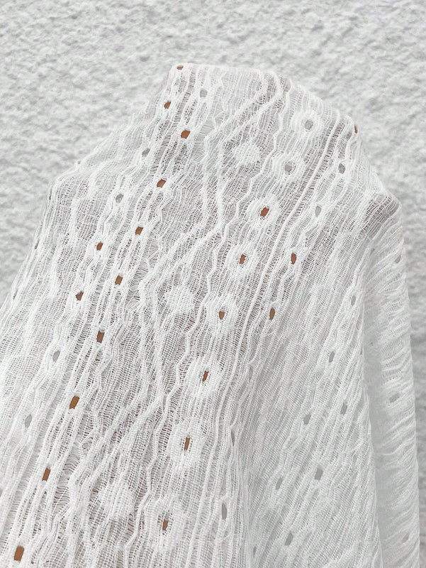 VCAY Blusa Con Detalle Bordado De Hueco Y Borla