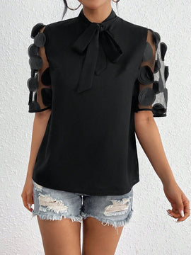 Frenchy Camisa Casual De Manga Corta Con Botones Y Cuello Con Corbata De Parche De Malla