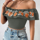Prive Blusa Ajustada Con Hombros Descubiertos Bordada Con Flores Y Ribete De Volantes