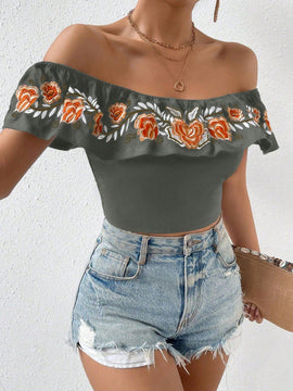 Prive Blusa Ajustada Con Hombros Descubiertos Bordada Con Flores Y Ribete De Volantes