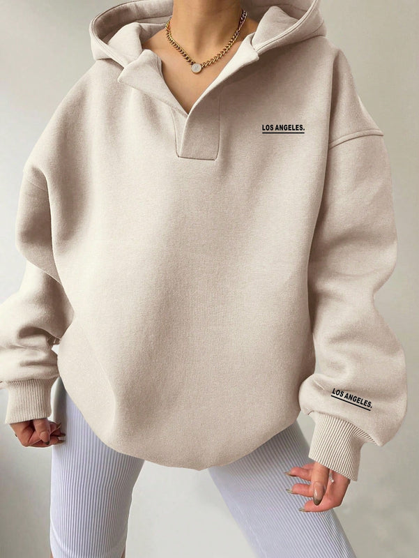 Essnce sudadera con capucha casual negra para mujer con bordado de color liso