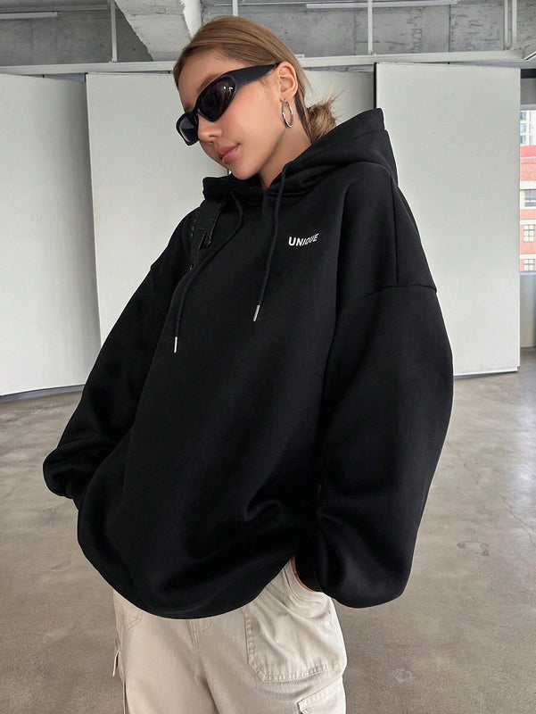 Dazy sudadera con capucha de manga larga con estampado de letras minimalista, uso diario informal