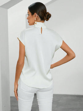 Prive Camisa Casual Con Nudos En Un Color Solido
