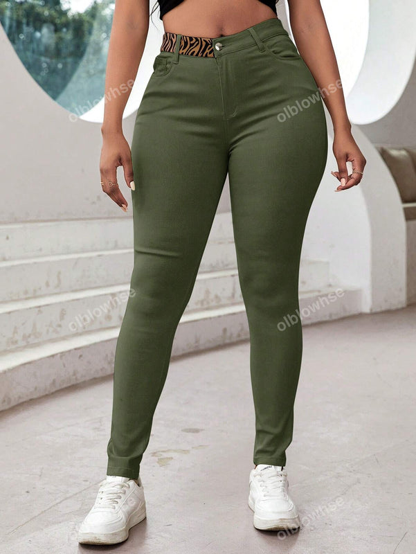 Pantalones ajustados de tobillo comodos, con bolsillos inclinados de cintura alta y tela elastica solida para el uso diario casual