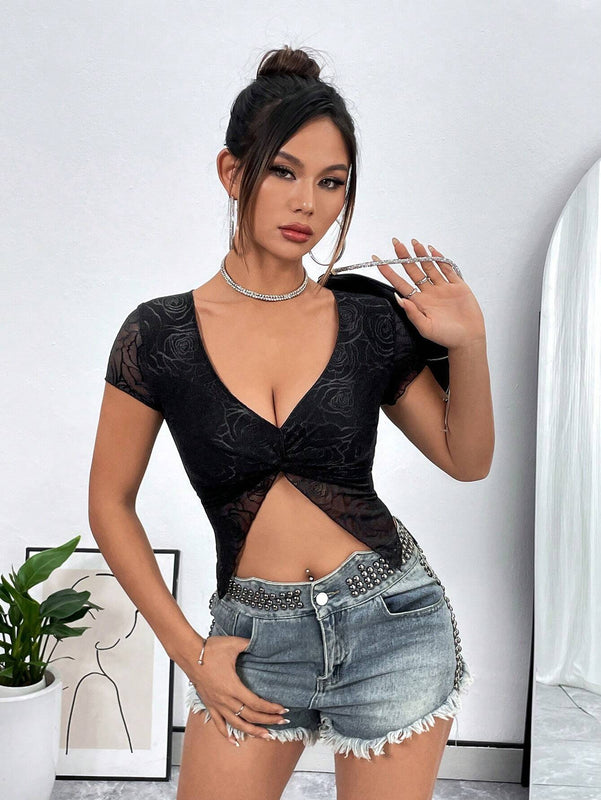 Camiseta Corta De Mujeres Con Escote En V Profundo Y Abertura De Corte En El Centro