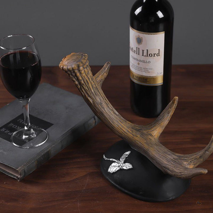 Portabotellas de Resina Antler Tabletop, Soporte de Exhibición Elegante con Una Fila de Estantería para Almacenamiento de Bebidas