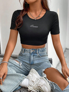 Crop Top Ajustado Con Impresion De Letra