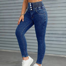 Jeans ajustados con boton
