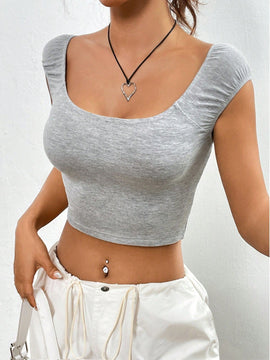 Camiseta Corta De Mujer Con Cuello Redondo Grande