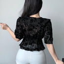 Dazy Designer Camisa De Cintura Ajustada Con Diseno De Muneca Y Cuello De Encaje Floral Transparente Para Mujer