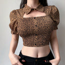 DAZY Blusa De Manga Corta Hueca Con Estampado De Leopardo Para Mujeres