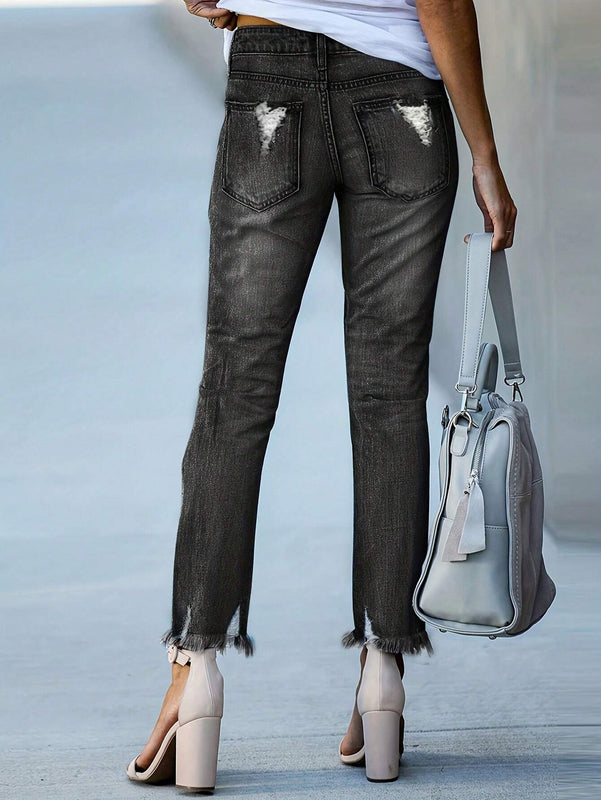 Pantalones cortos ajustados y desgastados