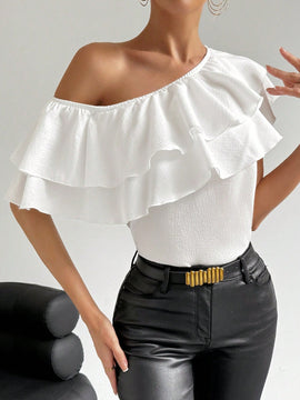 Prive Blusa Blanca De Cuello Asimetrico Con Ribete De Volantes Para Mujer