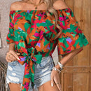 VCAY Blusa Estampada Con Nudo En Frente Y Hombros Descubiertos