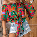 VCAY Blusa Estampada Con Nudo En Frente Y Hombros Descubiertos