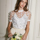 Top Transparente Con Apliques De Mariposa En 3d