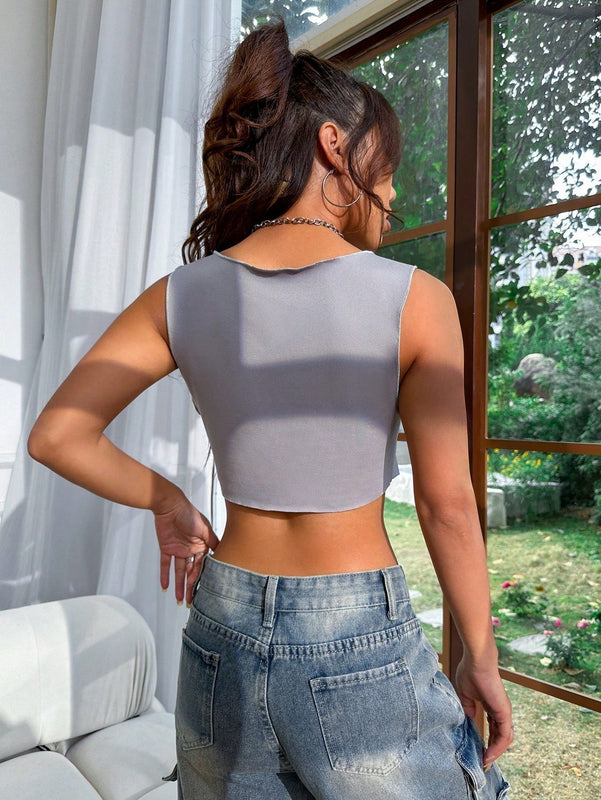 Crop Top Con Dees Agujereados
