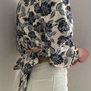 DAZY Blusa Elegante Corta Con Estampado Floral Y Lazo Al Frente Para Mujer