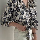 DAZY Blusa Elegante Corta Con Estampado Floral Y Lazo Al Frente Para Mujer