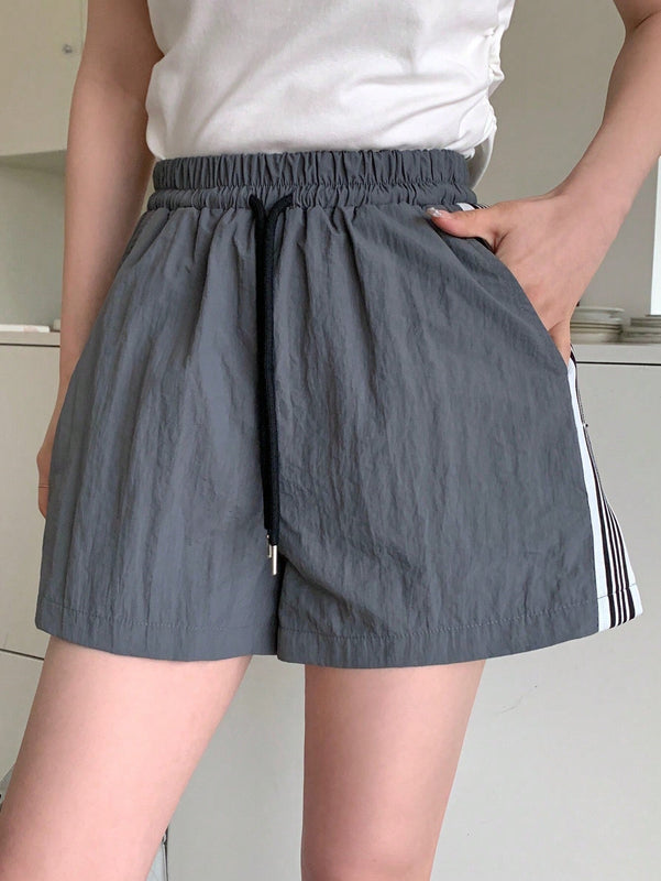 DAZY Pantalones Cortos Casuales Con Cintura Con Cordon Y Rayas Laterales De Patchwork