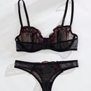 Conjunto De Sujetador Con Bordado De Mariposas Y Bragas Triangulares Para Mujeres
