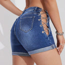 Pantalones Cortos De Mezclilla Ajustados Con Lazo Cruzado Y Cadena Con Dobladillo Deshilachado Rasgados Para Mujer