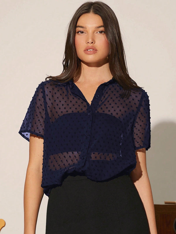 Essnce Camisa De Manga Corta Con Botones Delanteros Y Disenos De Lunares Suizos