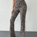 Tall pantalones acampanados con estampado de leopardo