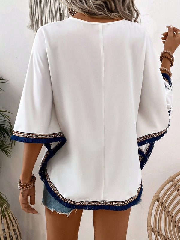 VCAY Blusa Con Cuello En V Y Decoracion De Flecos Con Estampado Local Para Mujer