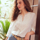 MOTF PREMIUM Blusa De Encaje De Panel De Cuello De Lazo Con Flecos De Lino Puro