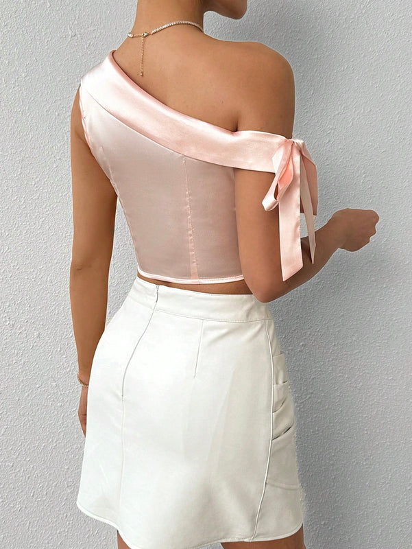 Prive Crop Top Con Detalle De Nudo Y Cinturon En Los Hombros Descubiertos