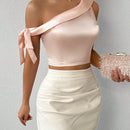 Prive Crop Top Con Detalle De Nudo Y Cinturon En Los Hombros Descubiertos