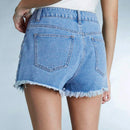 Forever 21 Pantalones Cortos De Mezclilla Para Mujer Decorados Con Remaches De Metal Y Flecos En El Dobladillo Con Efecto Desgastado