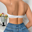 Sosten sin tirantes para mujeres con encaje contrastante y aros en color blanco